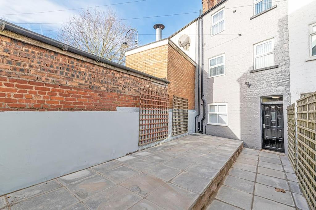 Luxury 5 Bedroom Holiday Home Within Prescot Luaran gambar